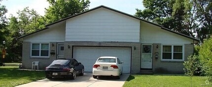 Building Photo - 111 Sunshine Dr