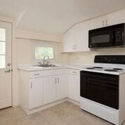 Building Photo - 140 Belknap St