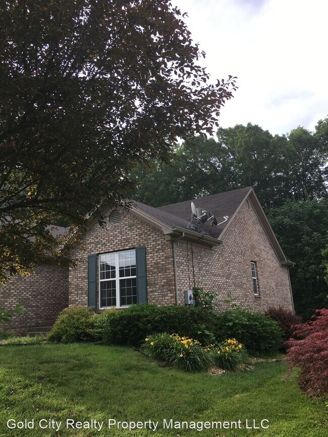 Building Photo - 3 br, 2 bath House - 1162 Oak Street