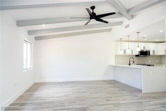 Building Photo - 6360 Royal Woods Dr
