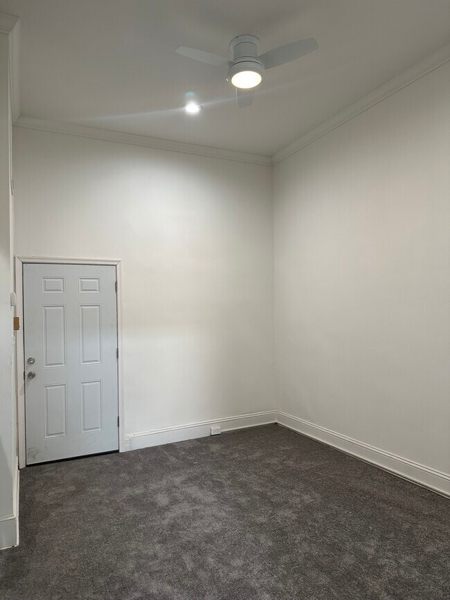 living room - 1518 Madison Avenue