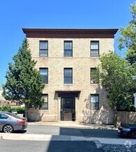 Building Photo - 50 Baldwin St