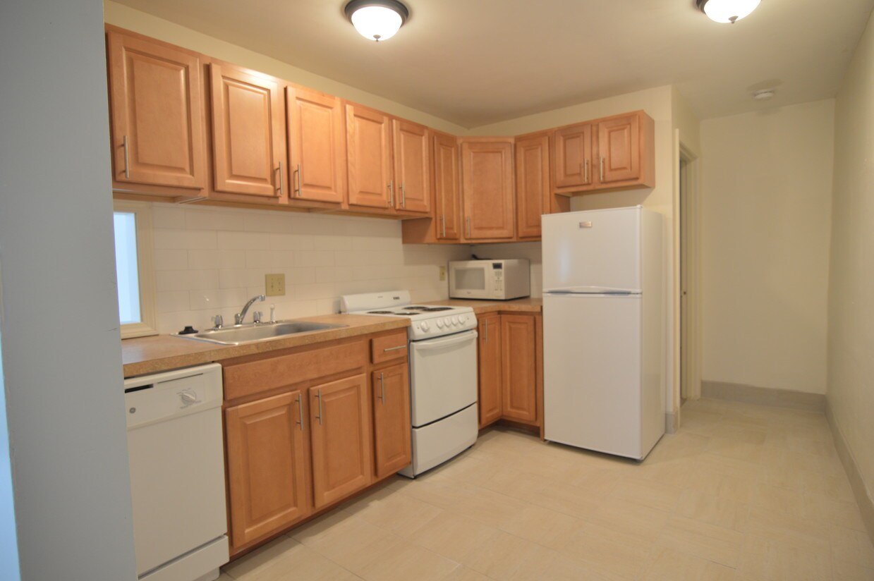 21 Church St, Winchester, MA 01890 Apartments in Winchester, MA