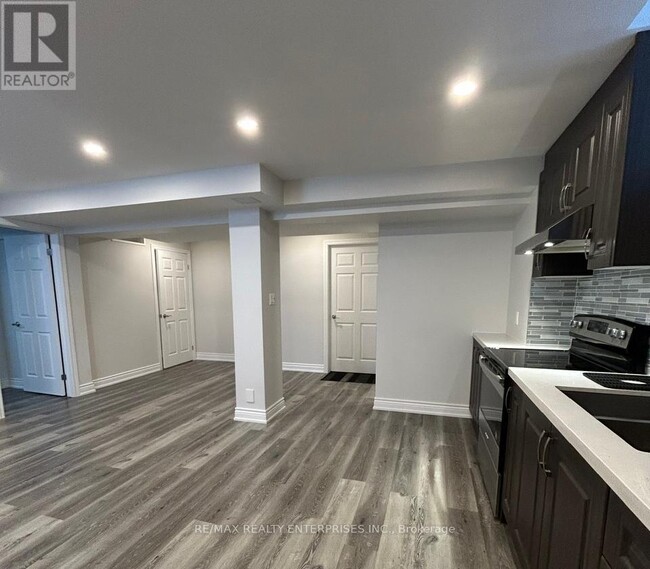 Building Photo - 1765 Hayden Ln