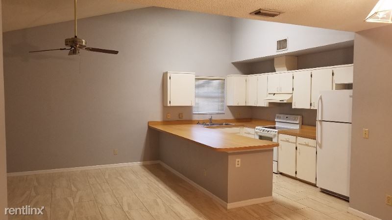 Primary Photo - 2 br, 2 bath Townhome - S. Mills Ave