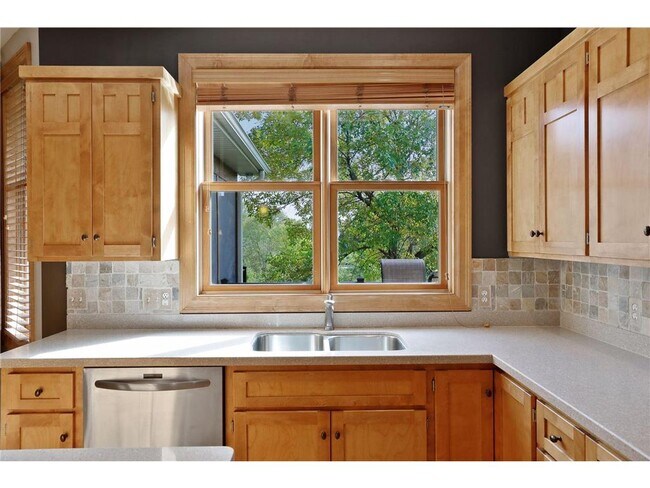 Foto del edificio - 8069 Enclave Bay