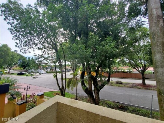 Building Photo - 14900 SW 82nd Terrace