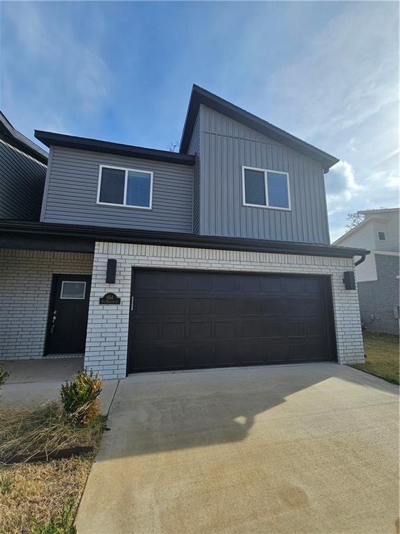 Building Photo - 654 Sun Meadows Loop