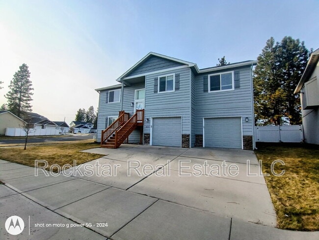 Building Photo - 9022 W Campus Dr