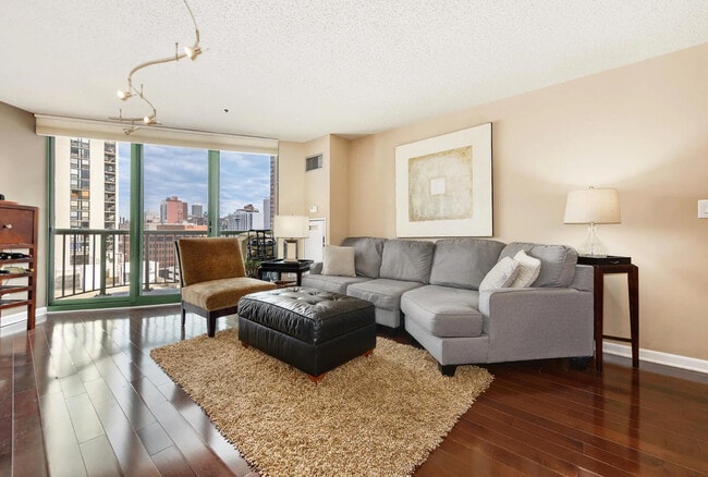 Foto del edificio - 111 W Maple St