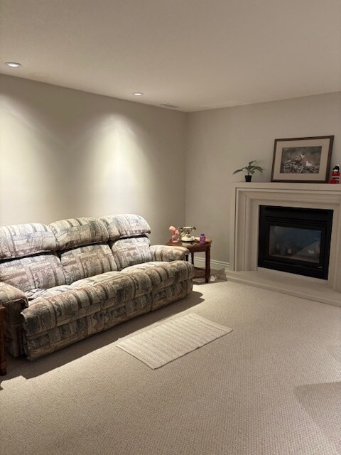 Photo du bâtiment - 512 Fox Cove Pl