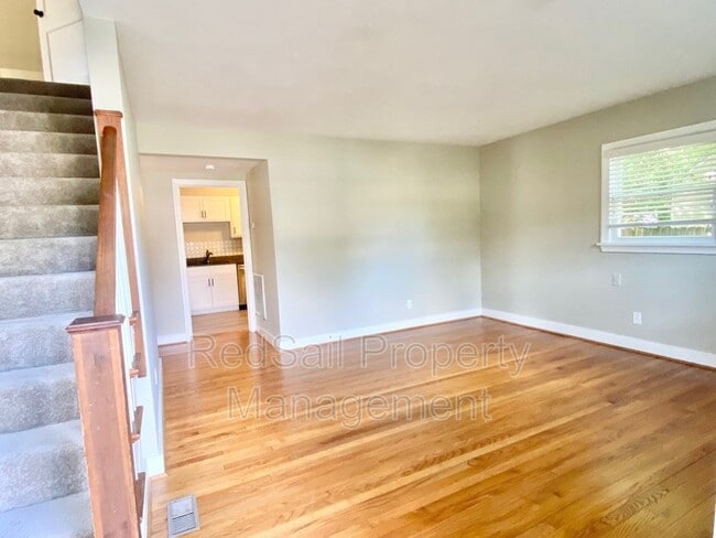 Photo - 1343 Sheppard Ave House