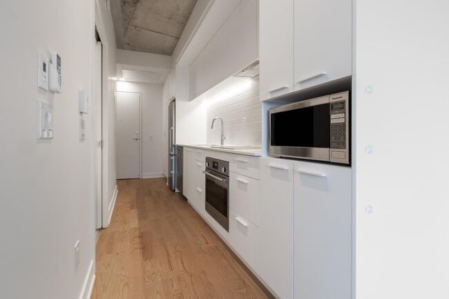 Photo du bâtiment - 1150 Bd René-Lévesque E