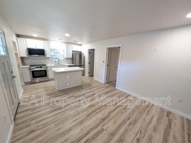 Foto del edificio - 810 13th St NW
