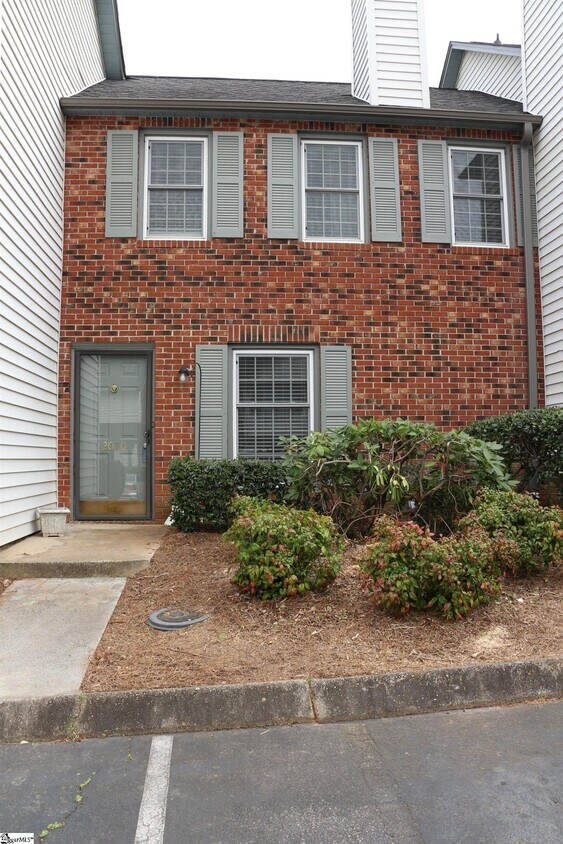 2010 Spring Wood Dr, Mauldin, SC 29662 Condo for Rent in Mauldin, SC