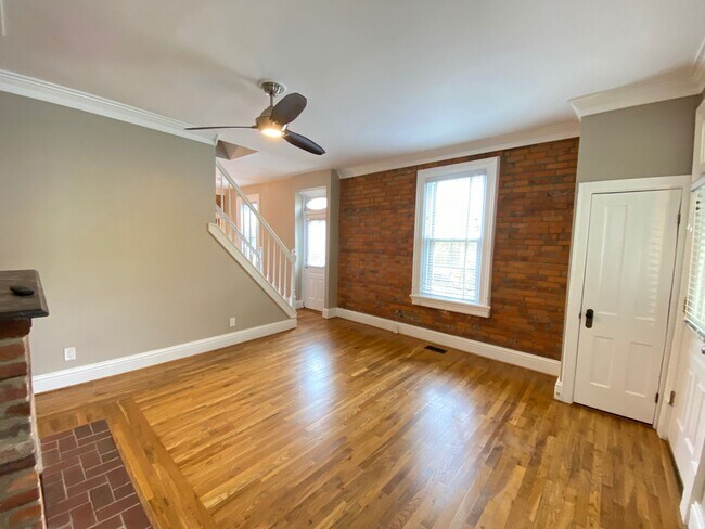 Foto del edificio - 42 E 3rd Ave