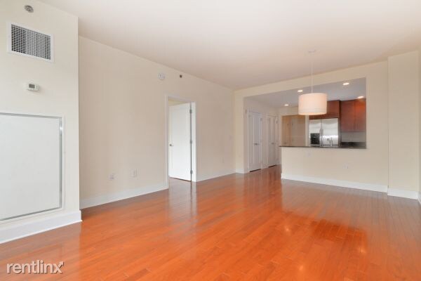 Building Photo - 280 3rd St