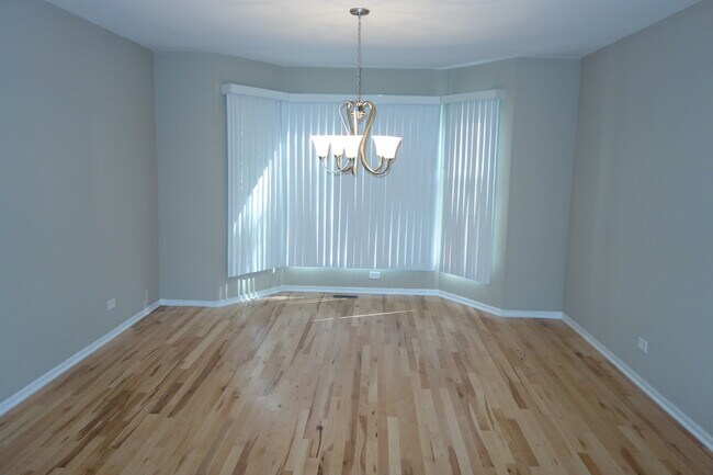Building Photo - 61 Pinyon Pine Ct S