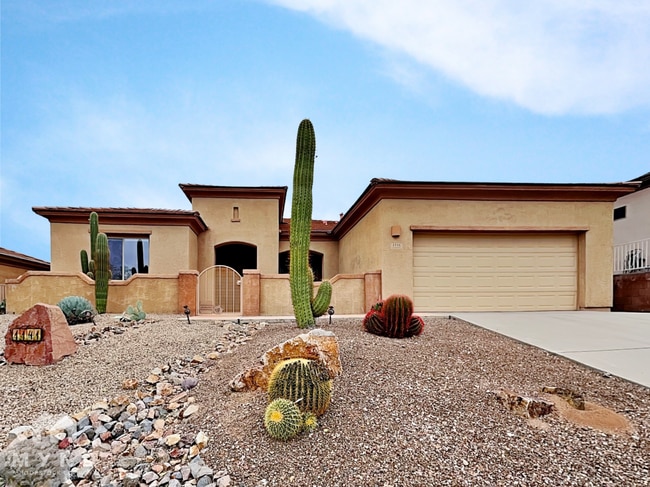 Building Photo - 1141 W Tenniel Dr