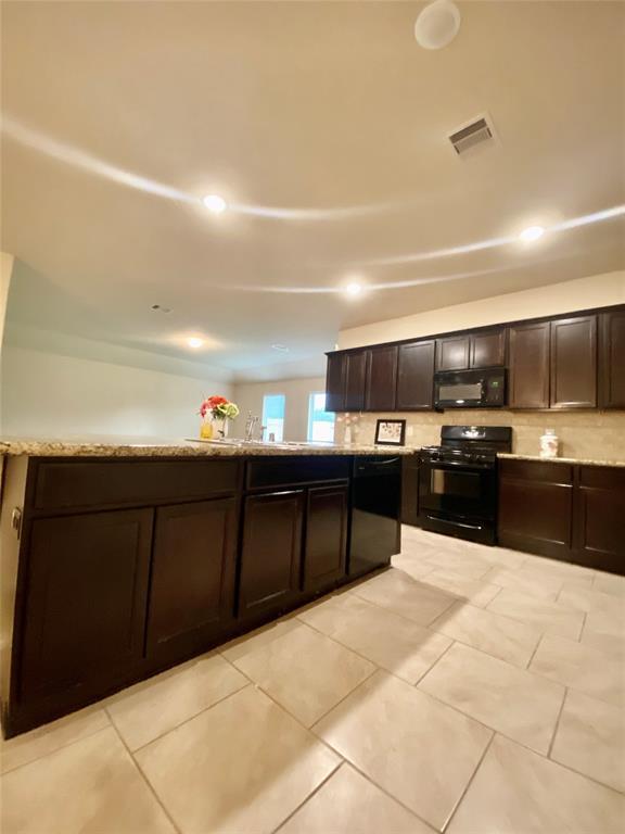Building Photo - 18111 Tenasserim Pine Trace