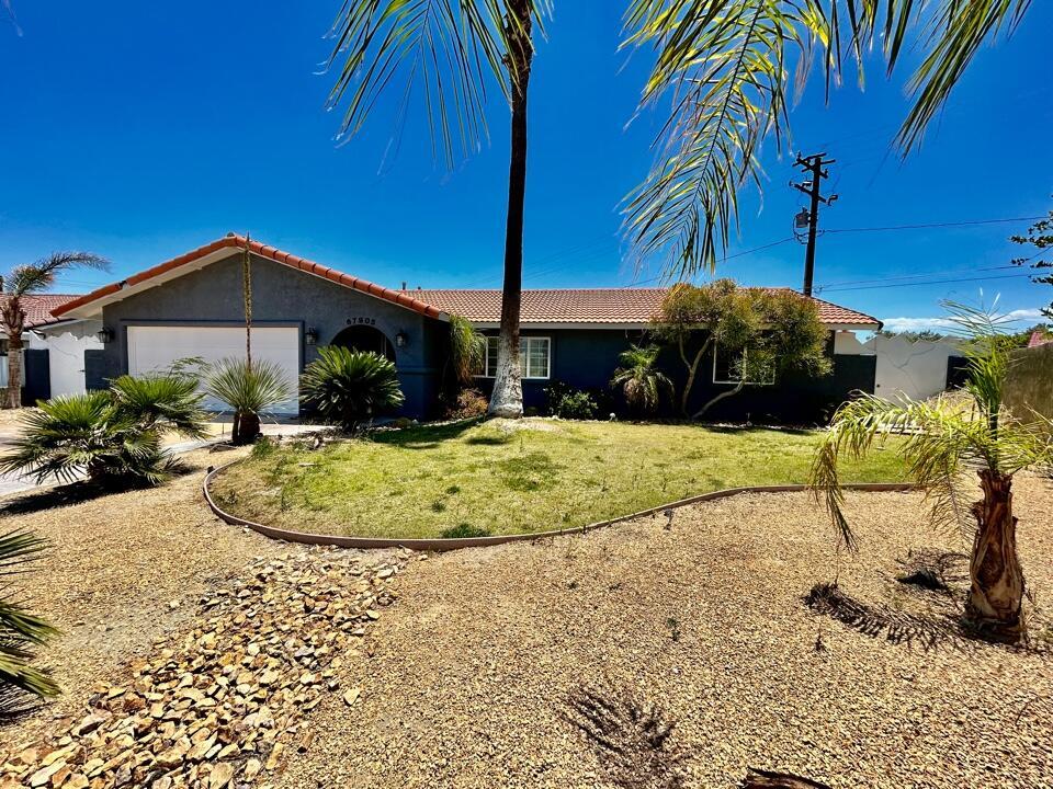Foto principal - 67905 Medano Rd