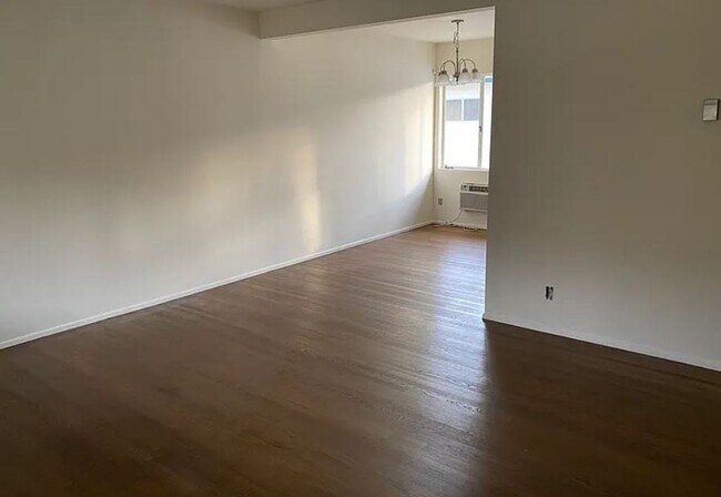 Foto del edificio - 523Bald