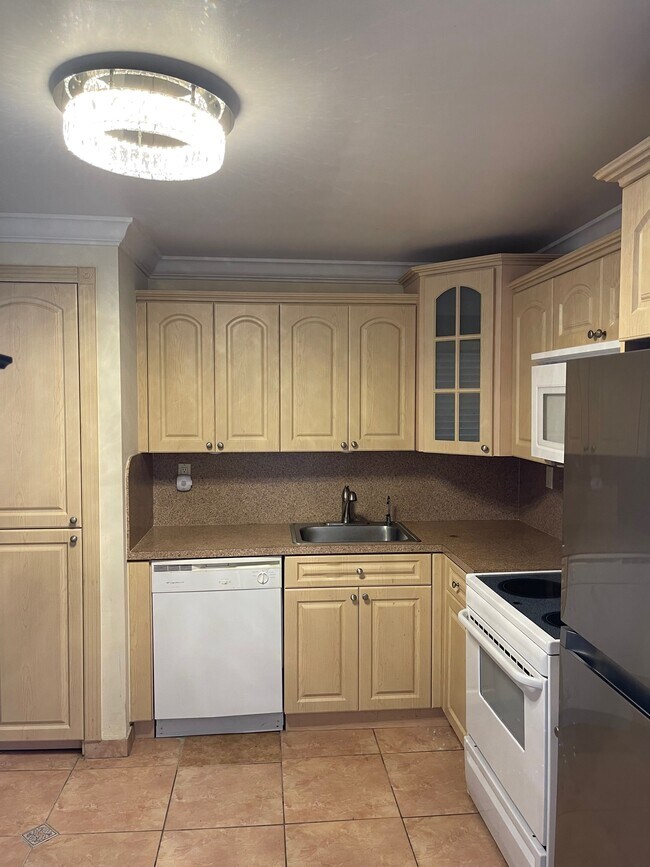 Foto del edificio - 7300 Wayne Ave