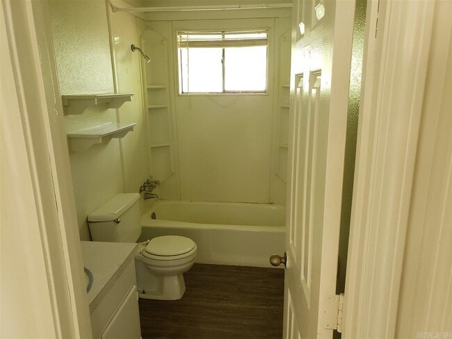 Building Photo - 10924 Charlotte Dr