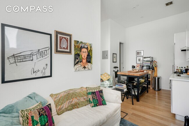 Foto del edificio - 622 Grand Ave