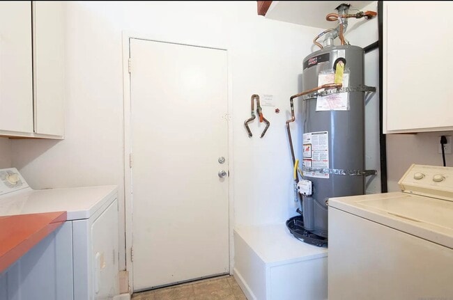 Building Photo - Clairemont-San Diego 3BR with Pool