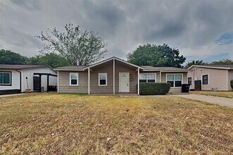Building Photo - 805 Aransas Dr