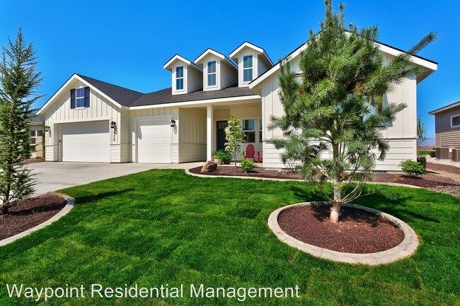 Building Photo - 2420 E Lodge Trail Dr