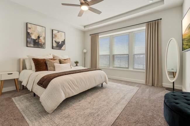 Foto del edificio - 1939 Village Orchard Ln