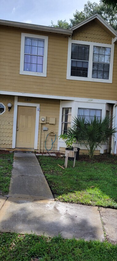 Primary Photo - 11853 Mintwood Ct