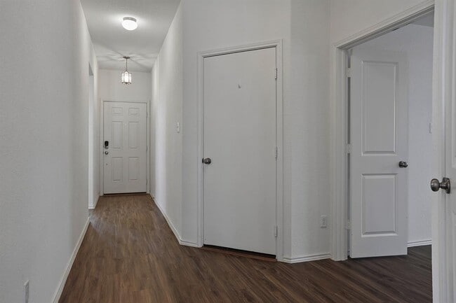 Building Photo - 3312 Kenner Dr