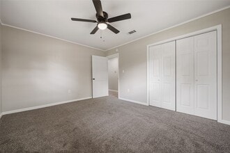 Building Photo - 110 W Pine St