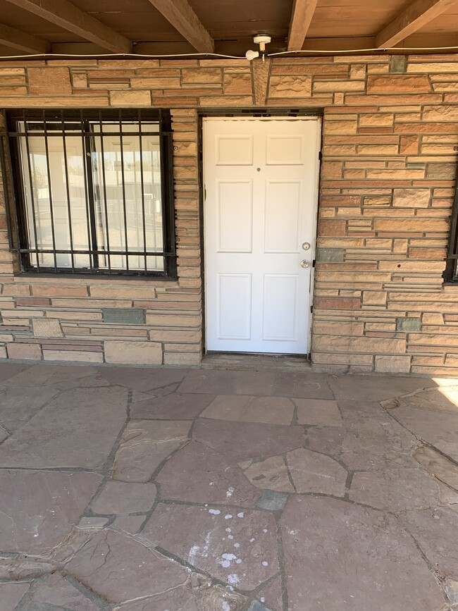 Front door - 1508 W Sahuaro Dr