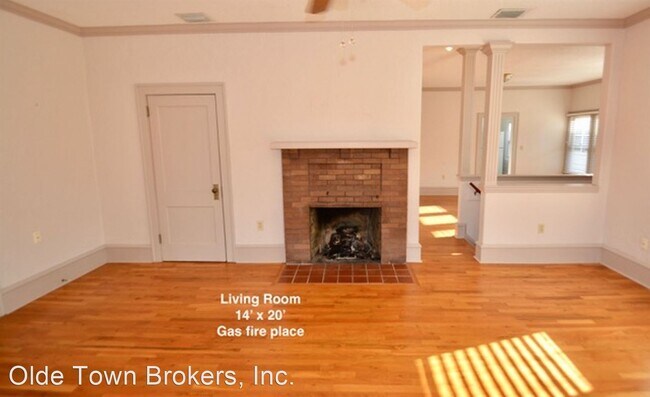 Building Photo - 2 br, 2 bath House - 646 E RIDGEWOOD ST.