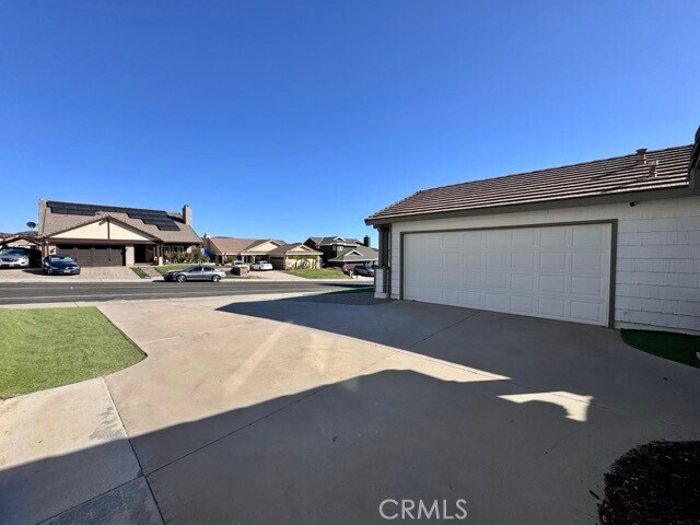 Building Photo - 33569 Canyon Ranch Rd