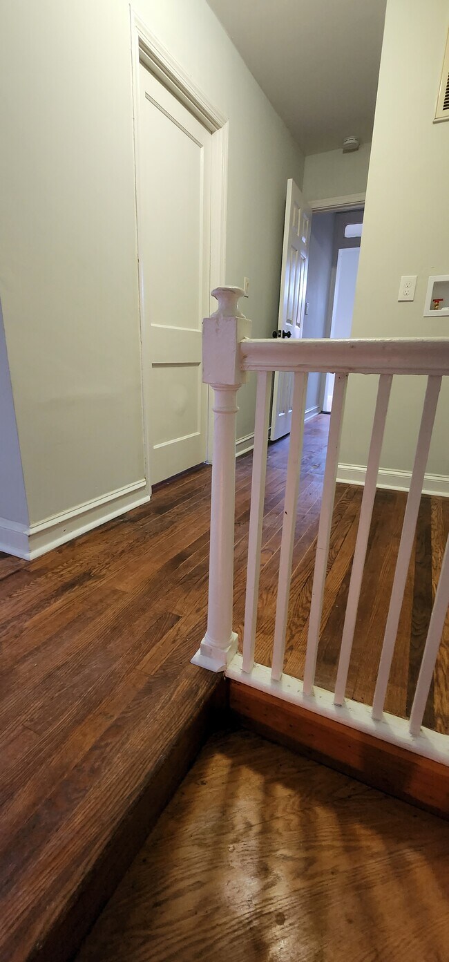 Foto del edificio - 4262 Clay St NE