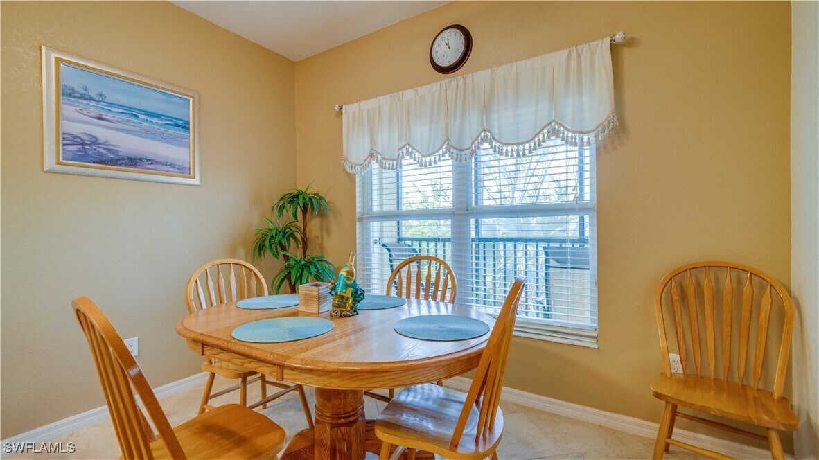 Foto principal - 10031 Lake Cove Dr