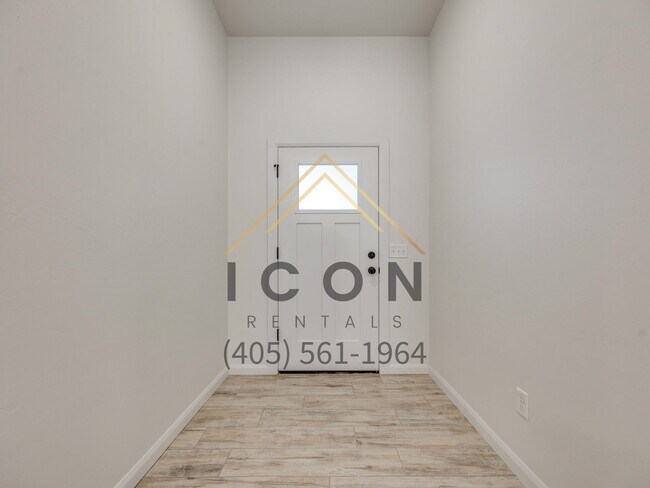 Building Photo - 5109 SE 85th St