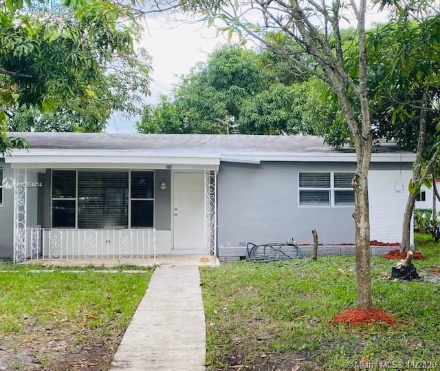 Primary Photo - 930 SW 29th Way