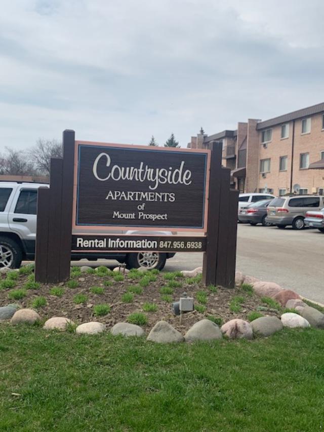 Foto del edificio - 706 W Huntington Commons Rd