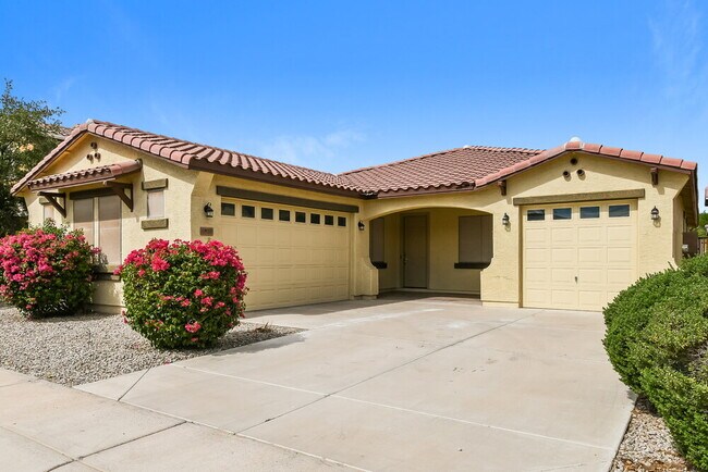 Building Photo - 6826 W St Charles Ave