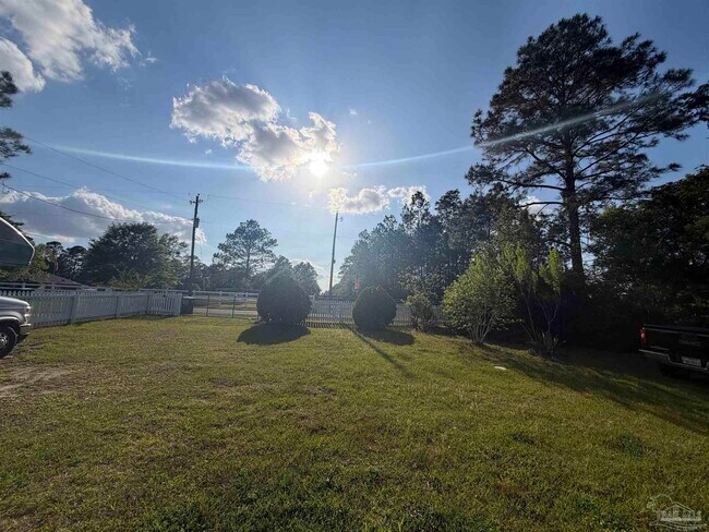 Foto del edificio - 8816 Gibson Rd