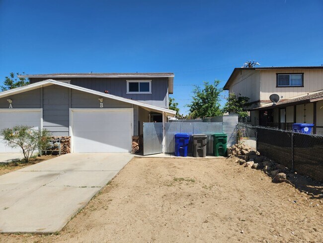 Foto del edificio - 6439 Camarilla Ave