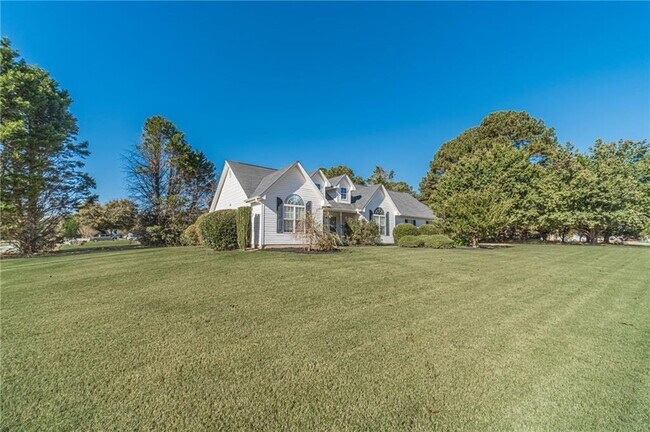 Building Photo - 231 Windermere Dr