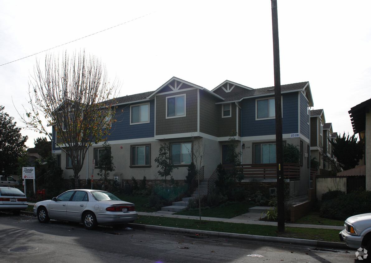 Foto del edificio - Stoneridge Townhomes