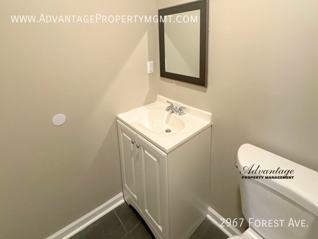 Foto del edificio - 2967 Forest Ave